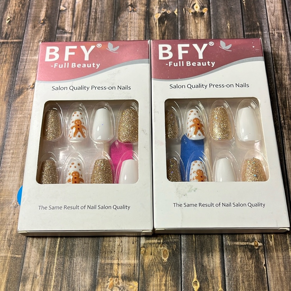 5for$10 Set of 2 White & Gold Sparkle Gingerbread Christmas Holiday Winter Nails